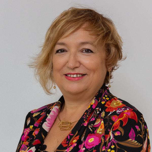 Dr. Laura Lechuga