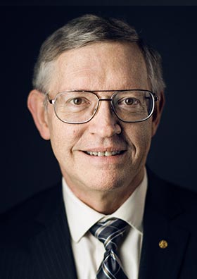 Dr. W.E. Moerner