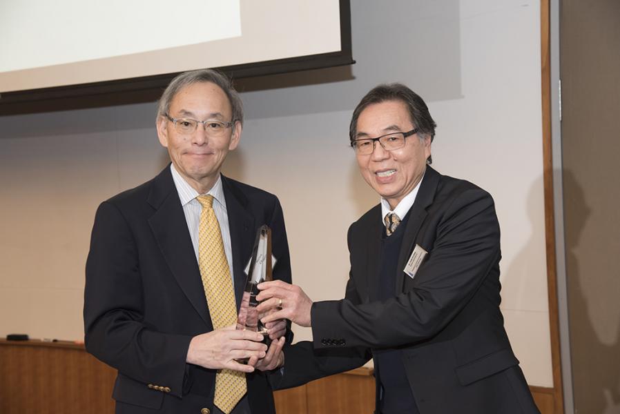 Dr. Steven Chu 2018 FIP Pioneer Award Winner